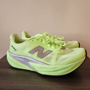 New Balance Neon Green/Gray Women's Running Shoes